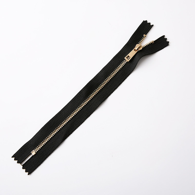 Lightweight #3 Metal Zipper Weather Resistant Smooth Close End Zipper