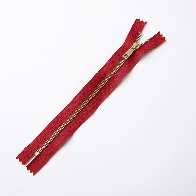 Lightweight #3 Metal Zipper Weather Resistant Smooth Close End Zipper