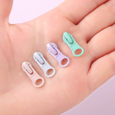 Zuverlässig 3# Nylon Auto Lock Slider Leichtgewicht Wetterbeständig für Kleidungsbeutel