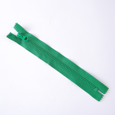 Industrial Grade Resin Zipper #5 Close End Nylon Tape Zipper Secure Closures