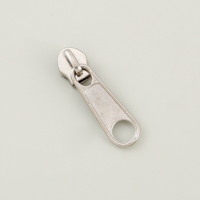 Öko-bewusste Silber-Nylon-Rutscher mit glattem Gleiten für moderne Marken